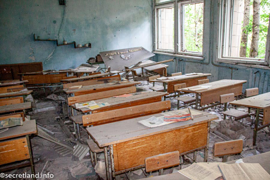 Abandoned classroom in Pripyat school