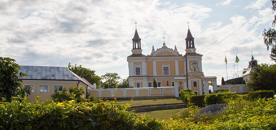 Костел Святой Анны в Полонном