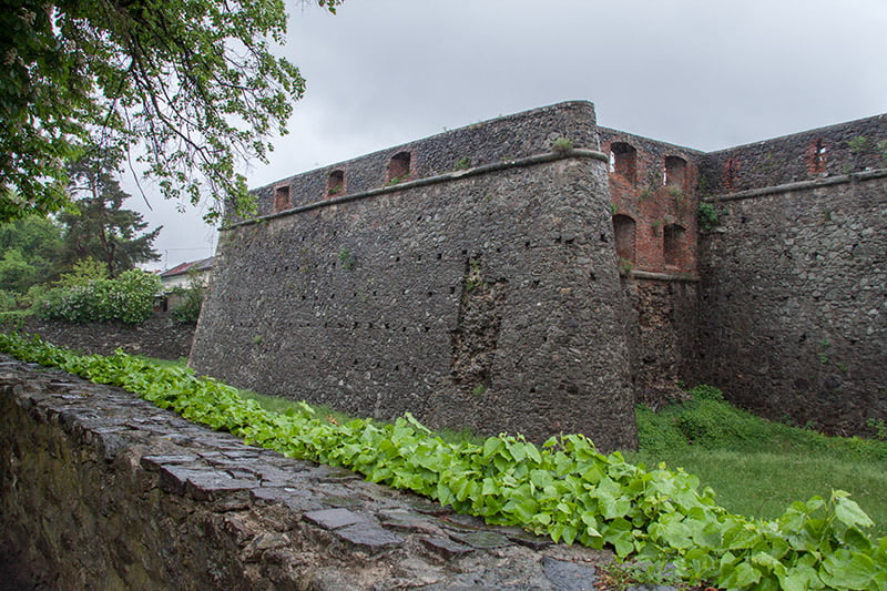 Бастионы замка