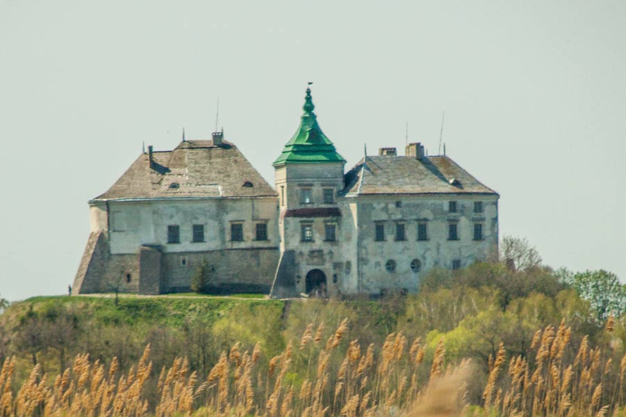 Олеський замок