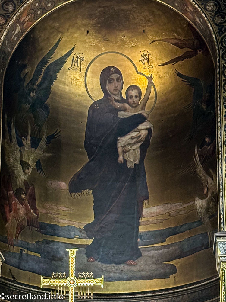 Хмарна Богоматір