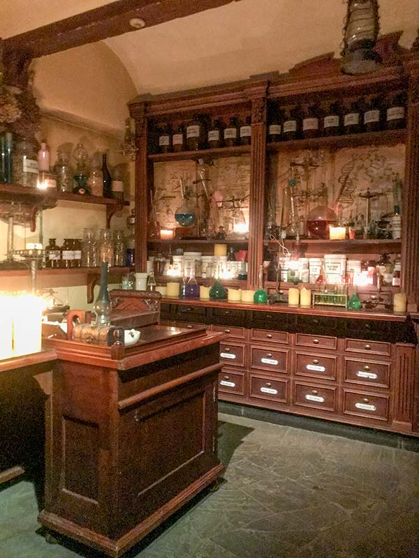 Музей Таємна аптека