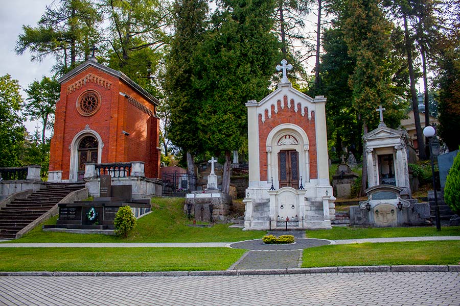 Личаківський некрополь