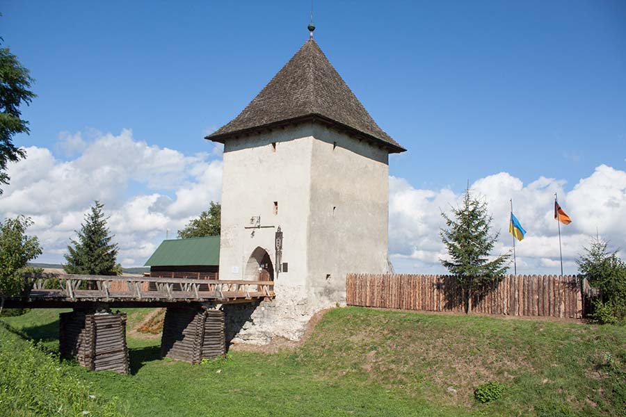 П’ятничанська вежа