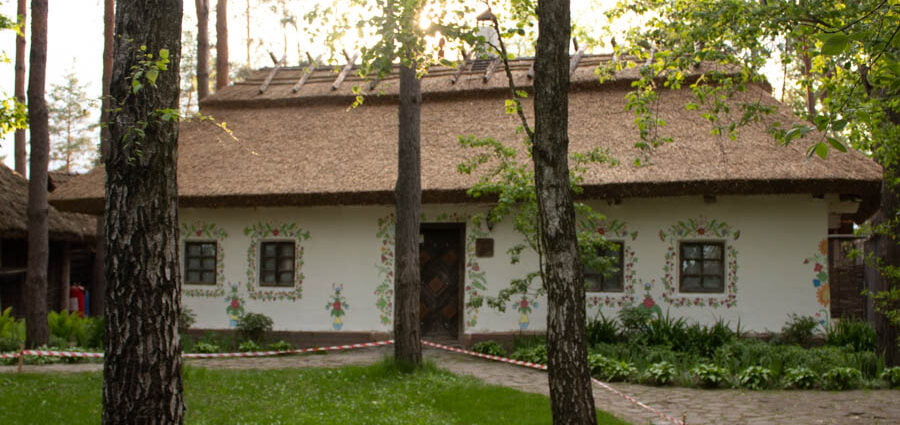 Этнографический комплекс «Украинское село» в Бузова