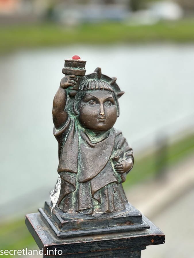 Мини-скульптура «Статуя Свободы»
