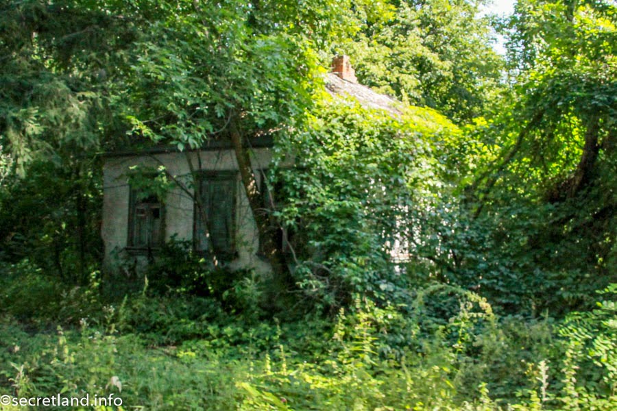 Abandoned house in Chernobyl