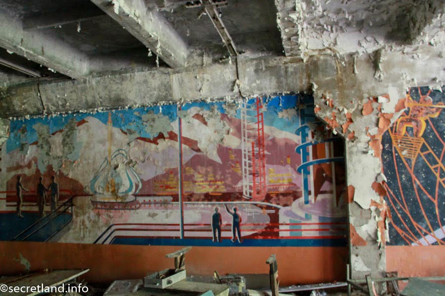 Soviet paintings on the walls of the dining room