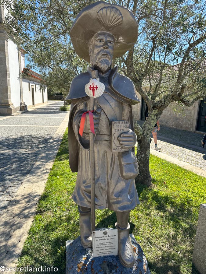 Pilgrim sculpture near the Church of St. James in Castel de Neiva