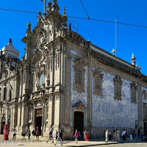 Igreja do Carmo - Церковь ду Карму в Порту