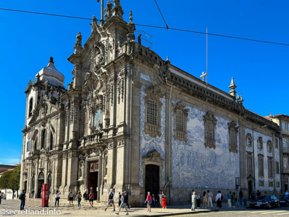 Igreja do Carmo - Церковь ду Карму в Порту