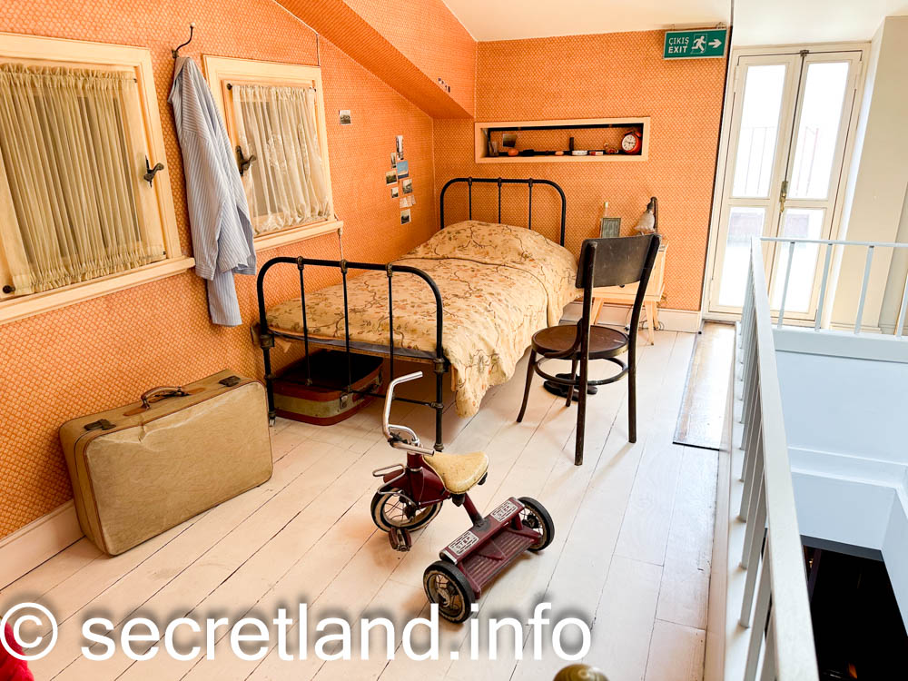 Кімната, в якій жив Кемаль 