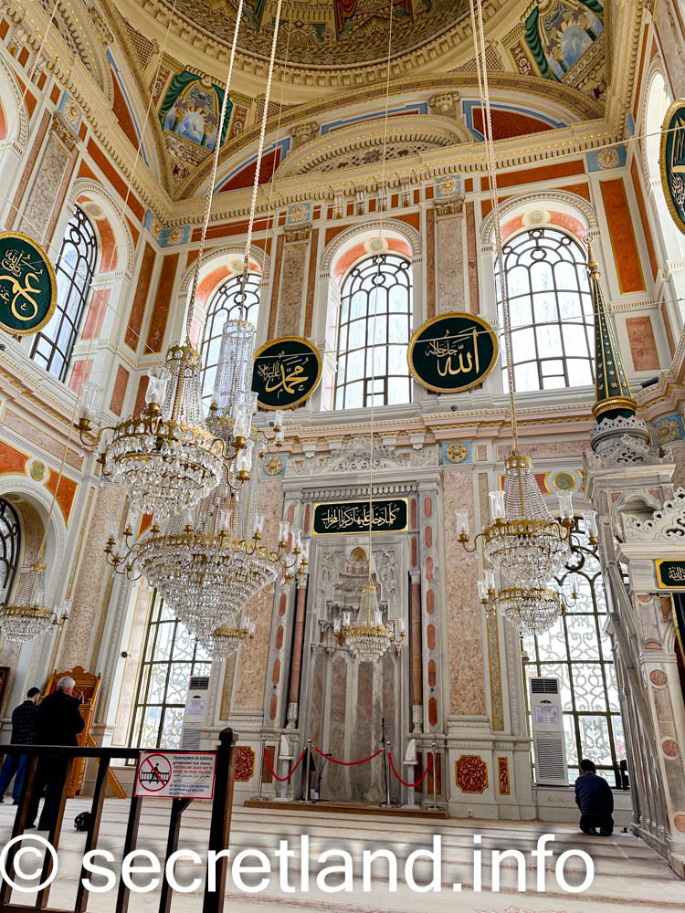 Büyük Mecidiye Camii - мечеть в Ortaköy