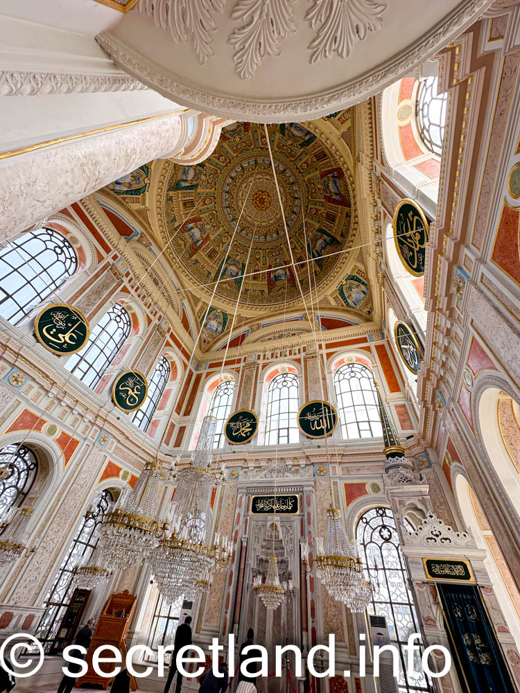 Büyük Mecidiye Camii - мечеть в Ortaköy