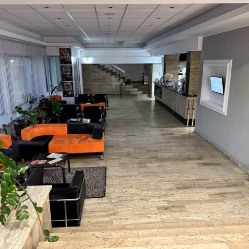 Готель Continental